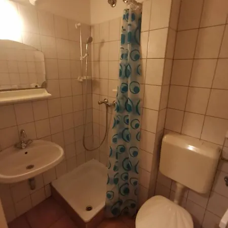 Platán üdülő * Balatonlelle