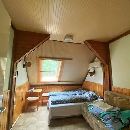 Platán üdülő Homestay szállás *