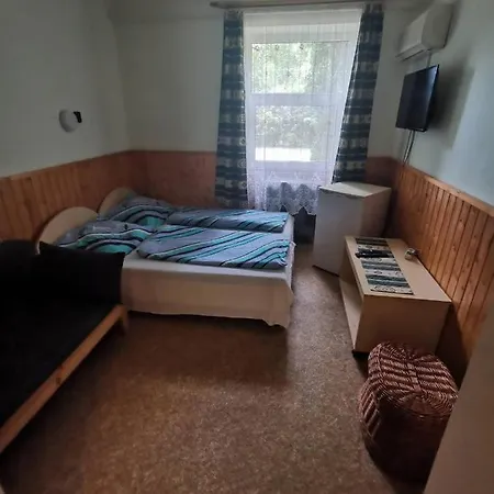 Platán üdülő *
