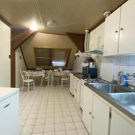 Platán üdülő * Balatonlelle